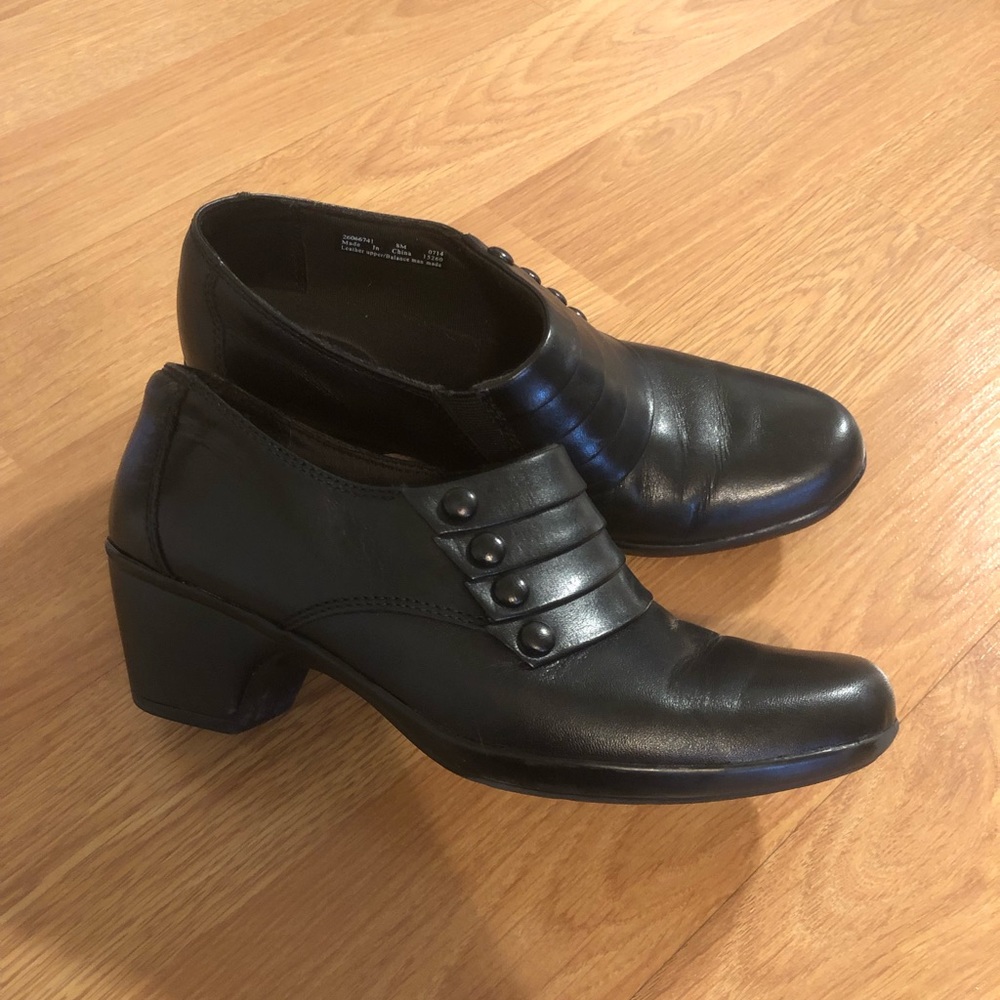 Black Clark’s Shoes